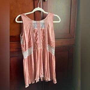 POL Elegant Lace Trimmed Pink Top Size Small